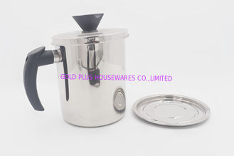 China 1.3L Cooking tools stainless steel oil pot with strainer multifunctional grease filter supplier