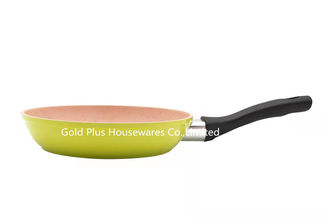 China Amazon best selling kitchen pans heat resistant bakelite handle fry pan 14cm multi sizes inductive bottom frying pan supplier