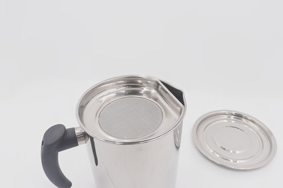 1.6L New design oil strainer pot with lid and base stainless steel kitchen oil kettle with handle supplier